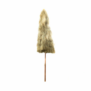 Parasol beige fermé avec pied en bois de style hawaïen