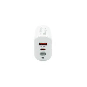 Weisser Super Fastcharger mit einem USB-C Anschluss und einem USB-A Anschluss von vorne
