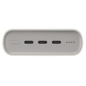 Weisse Powerbank von unten mit einem Knopf und drei USB-C AnschlĂĽssen