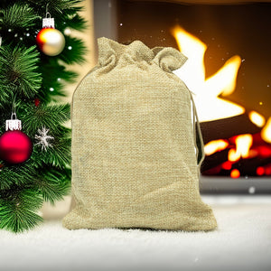Beiger Stoffsack mit Weihnachtlichem Hintergrund