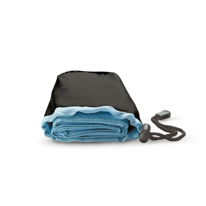 Sports towel in nylon bag
