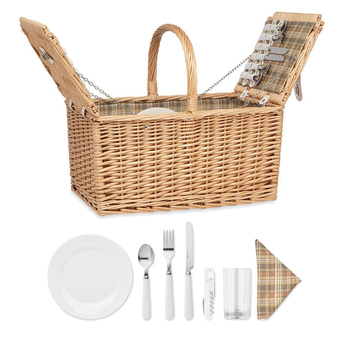 Wicker picnic basket