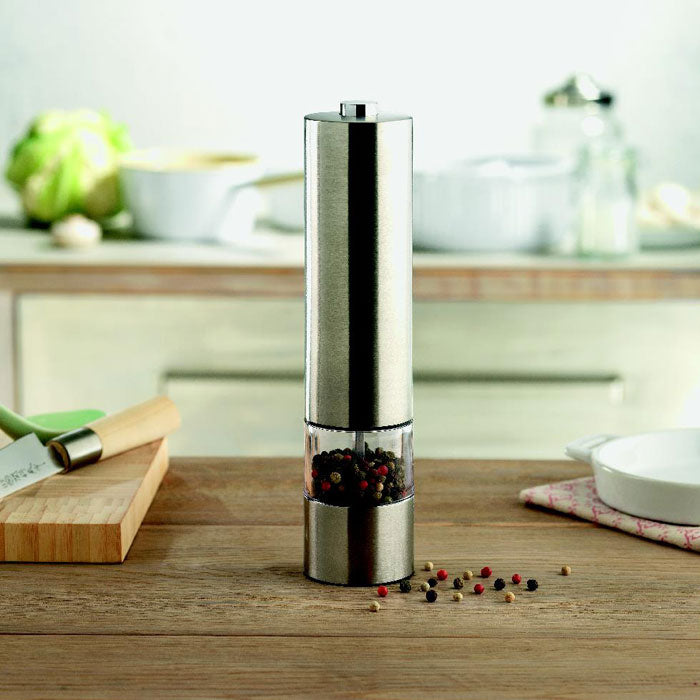 Electric salt or pepper