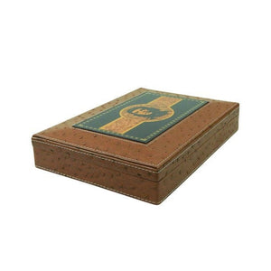 Lederbox mit einem kleinen Foto von Che Guevara darauf von der Seite